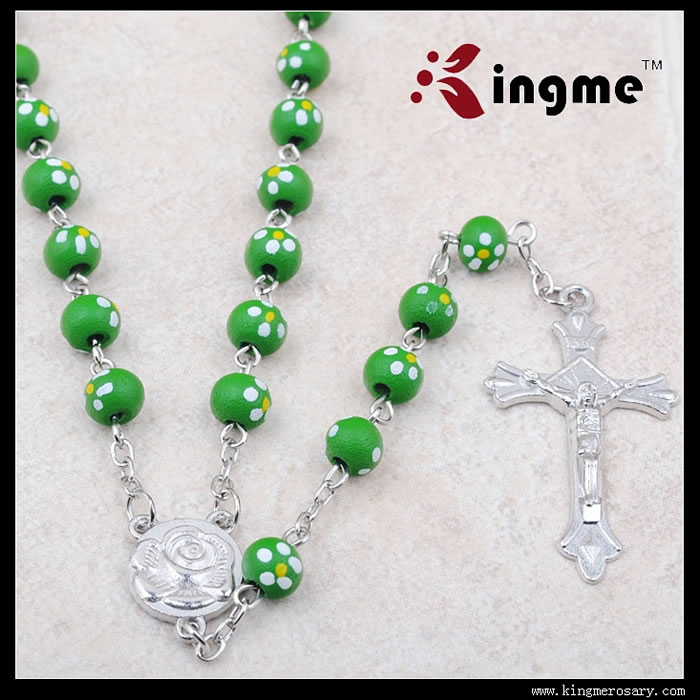 ,wooden rosary necklace