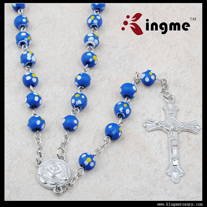 ,wooden rosary necklace
